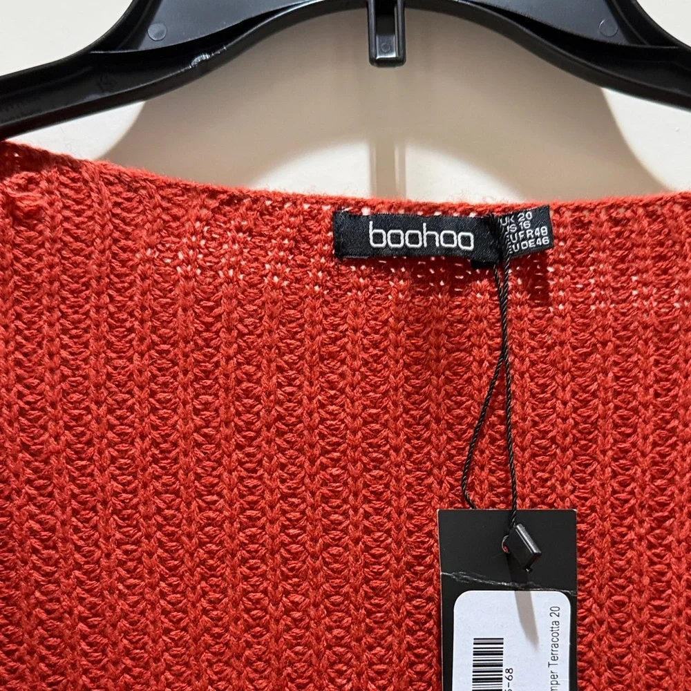 Boohoo NWT V-Neck Twist Knit Sweater in Red L/XL (16) - Picture 5 of 6